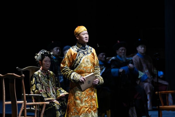 天牛宝 奚美娟 周杰主演《北京法源寺》为国话·上海演出季收官  下一季等观众点单